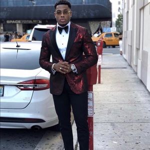 Meet your Posher, Sneaker